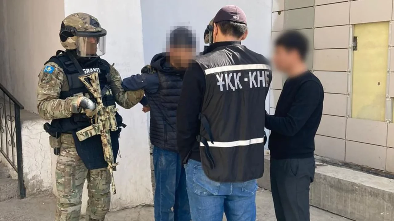 Маңғыстауда мемлекеттік ғимараттарды жармақ болған террорист сотталды