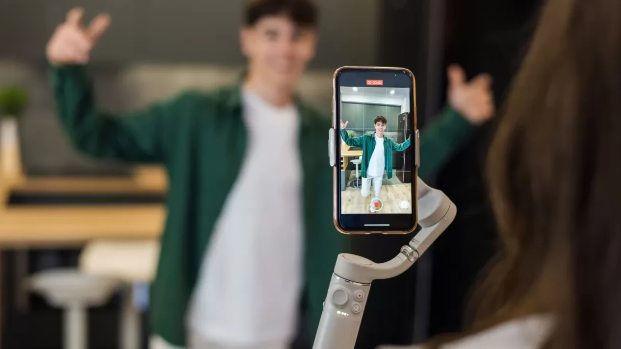 Оқырман саны 20 мыңнан асатын блогерлердің кірісі мен шығысы тексеріліп жатыр