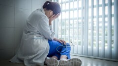 И вновь продолжаются побои... Как защищать медиков от пациентов