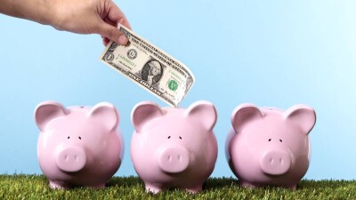 Как научиться управлять личными финансами и не брать в долг – эксперт