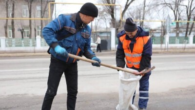 В Туркестане прошёл общегородской субботник