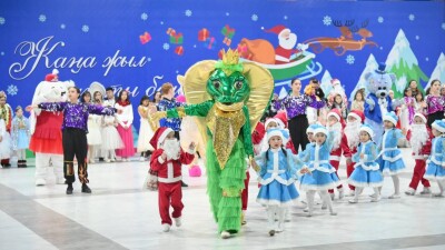 "Одна ёлка – сотни улыбок" –  в Шымкенте прошла Президентская ёлка