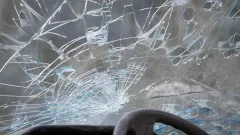 Водитель грузовика потерял управление: два человека погибли в ДТП близ Алматы