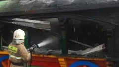 Киоски с фастфудом загорелись в Центральном парке Алматы