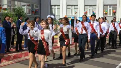 Сколько выпускников претендуют на аттестат с отличием в Казахстане