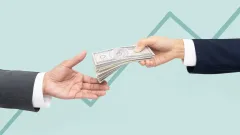 Адвоката, подстрекавшего к даче 30 млн тенге взятки, осудили в Алматы