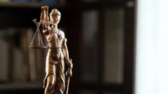 Супругу полицейского, устроившую скандал на концерте Джей Ло в Астане, оштрафовали