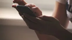Нелегализованный смартфон можно будет вернуть продавцу как бракованный - Минцифры