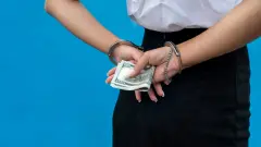 Обещала знакомым оформить ипотеку: казахстанке вынесли приговор за мошенничество на 500 млн тенге