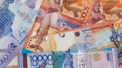 Сколько средств выделили из бюджета на пенсии и пособия в Казахстане