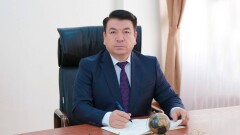 Учитель, который пострадал во время украшения ёлки в Семее, вышел из больницы