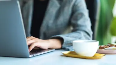 Казахстанцам стала доступна удалённая регистрация частной практики через eGov