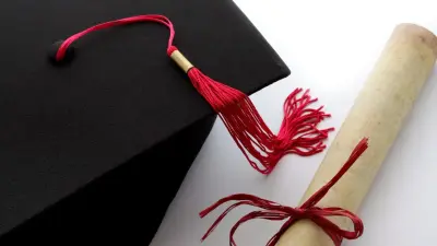 Три вуза Гонконга пригласили на бесплатное обучение школьника из Астаны