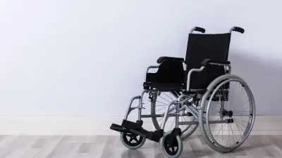 Подростка задержали в Кызылорде после видео с травмой на ноге ребёнка с инвалидностью