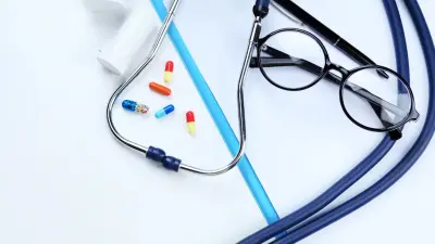 Новые правила прикрепления к поликлиникам: что изменится для студентов, беременных и военных