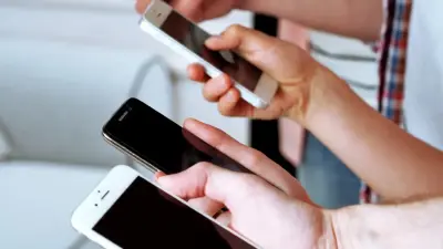 Оксфордский словарь объявил слово 2025 года