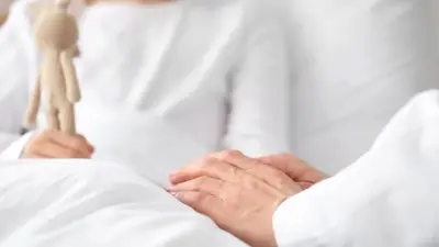 52 человека отравились газом в поезде в Алматы: двух детей перевели из реанимации в палату