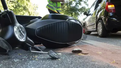 Врезался в автобус на мопеде: 12-летний мальчик погиб в ДТП в Кульсары