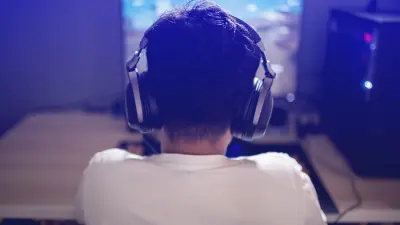 Данные банковских карт казахстанцев выманивают у их детей в онлайн-играх