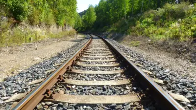 Железнодорожный путь воинской части незаконно передали коммерсантам в Жетысуской области