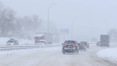 Погода ухудшится на дорогах в 13 областях Казахстана: водителей просят быть аккуратнее