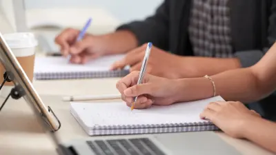 Астанчане могут записаться на бесплатные курсы казахского языка