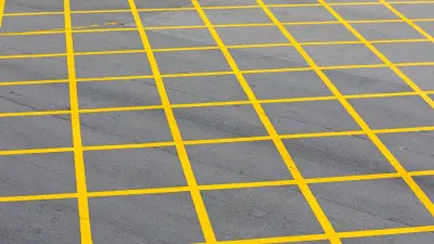 Почему "вафельную" разметку решили вновь использовать на дорогах Алматы