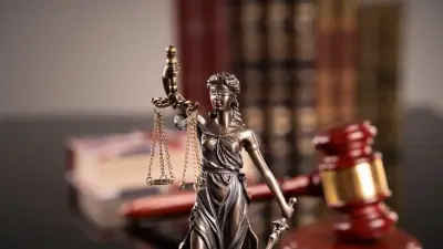 "Я пыталась удержать руль". Жена водителя, сбившего детей в Абайской области, выступила в суде