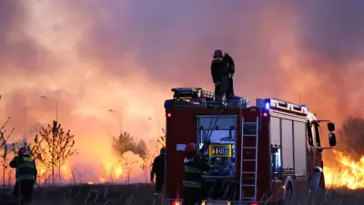 Более 50 человек пострадали при пожаре на заводе автозапчастей в Южной Корее