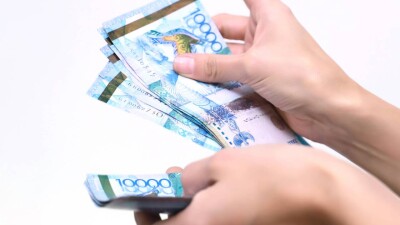 Алматинцы тратят на платные услуги на 82% больше, чем жители других регионов