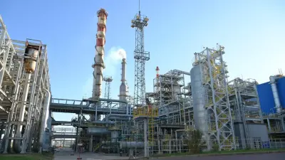 Полиция расследует гибель двоих рабочих на Шымкентском НПЗ