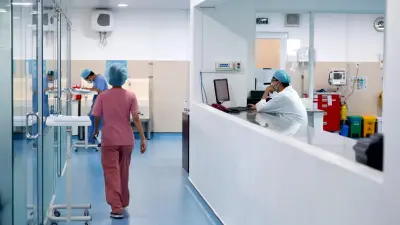 Лишилась пальца на ноге: 620 тысяч тенге отсудила пациентка у клиники в Алматы