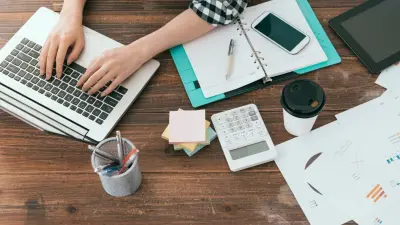 До 1,4 млн тенге: кому предлагали самые высокие зарплаты на бирже труда в марте