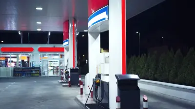 Взрыв на АЗС в Кульсары: предприниматели заявили о значительных убытках