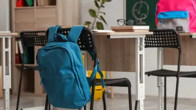 Земли нет, а дефицит мест есть: сносить старые школы и строить на их месте новые решили в одном из районов Алматы