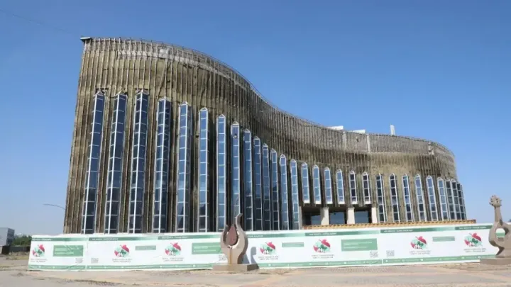 Театр "Алатау" в Алматы откроют позже, чем планировали