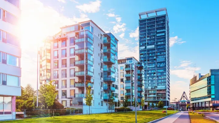 Разрешение на строительство ЖК не даёт права на продажу квартир: прокуратура предупредила дольщиков
