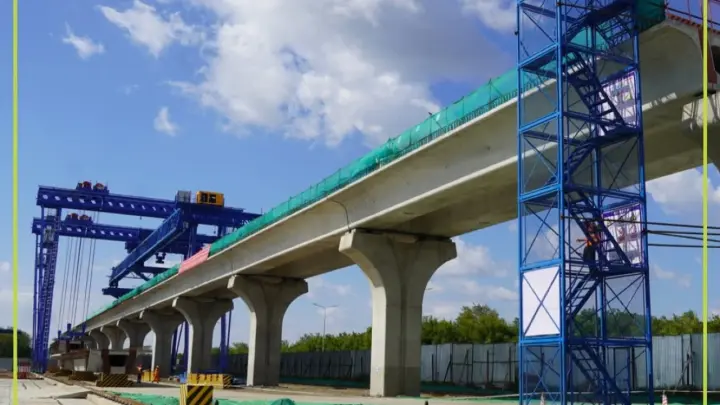 Первую балку установили для продления ЛРТ в Астане в сторону Косшы