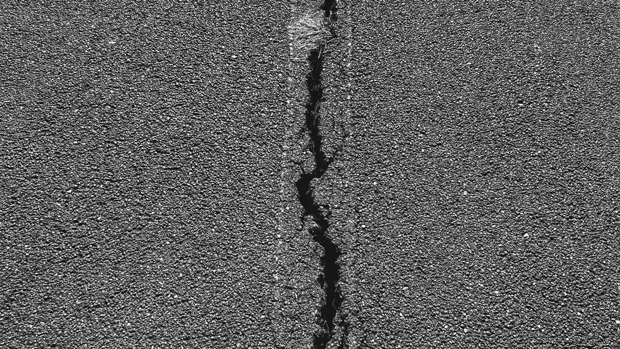 Жилой массив, где чаще всего жалуются на дороги, назвал аким Алатауского района Алматы