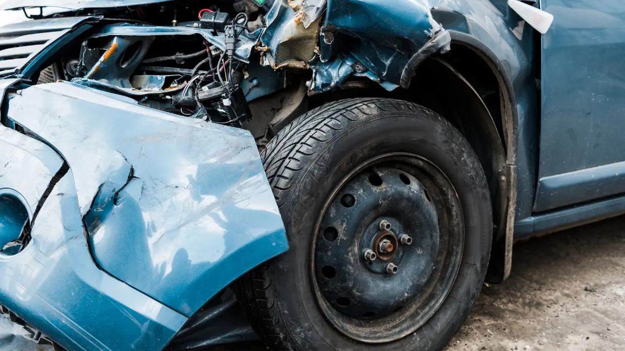 КамАЗ вылетел в кювет на трассе Павлодар – Кызылорда: двое погибли