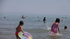 Обязаны ли казахстанцы платить за вход на пляжи, ответили в Минводы