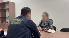 20 млн тенге и 30 тысяч долларов вернули пенсионерке, ставшей жертвой мошенников в Алматы