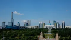 Роддом, школа и бизнес-центр. Проекты новой застройки на правом берегу обсудили в Астане