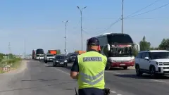 Общественный транспорт проверили в Алматы и Астане: полиция выявила почти 2000 нарушений