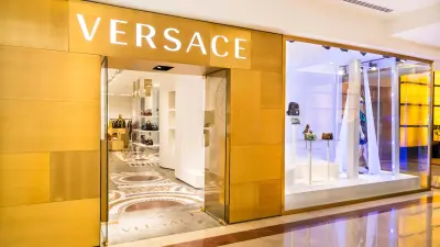 Prada покупает Versace за 1,4 млрд долларов