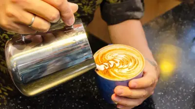 Выручка заведений общепита в Казахстане выросла на рекордные 25%