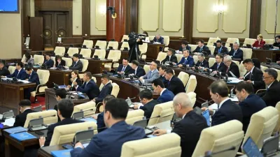 Ряд действующих депутатов Amanat может перейти в Курултай – Кошанов