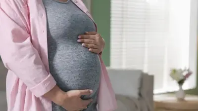 Запретить услуги суррогатного материнства для иностранцев предложили в Казахстане