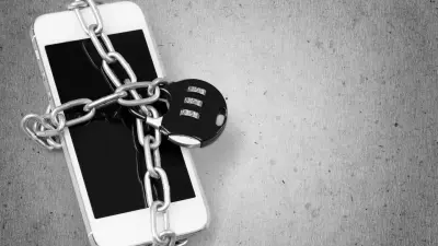 Смартфон стал "кирпичом": сколько IMEI-кодов попали в чёрный список