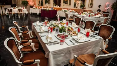 Минпросвет о выпускных в ресторанах: Родители потратят столько денег, но всё забудется